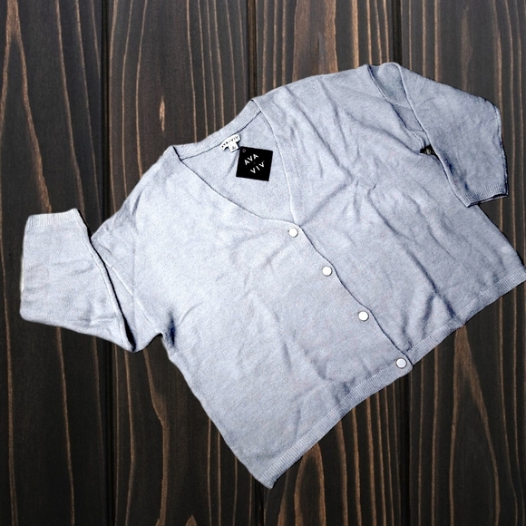 Women Long Sleeve Button... - Picture 2 of 7